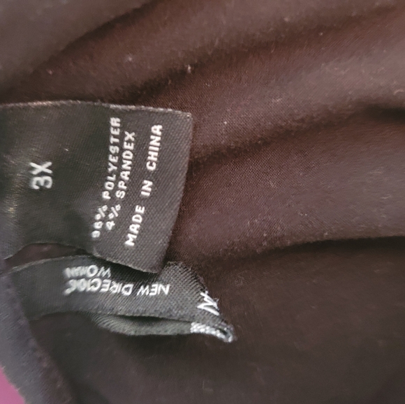 Black strappy top ♡ - Picture 3 of 3